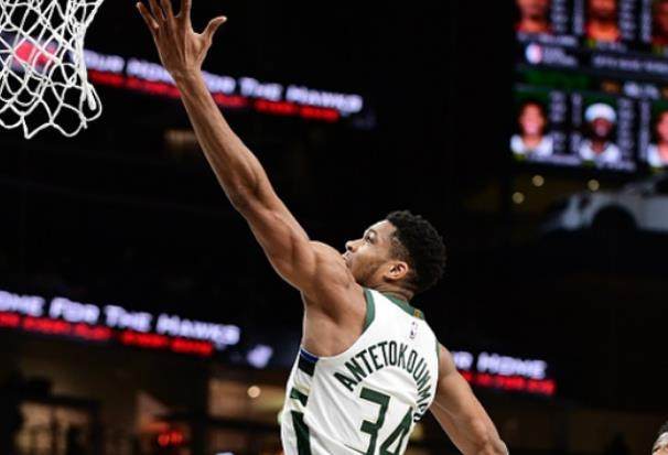 足球赔率-字母哥回归雄鹿继续赢球 布登：他还需要找回节奏